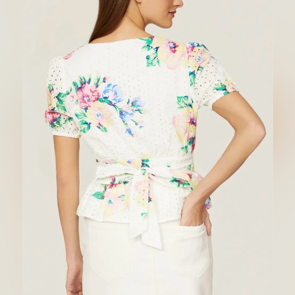 Slate and Willow Women’s size small Floral Eyelet Puff Sleeve Top tie back - Picture 2 of 9